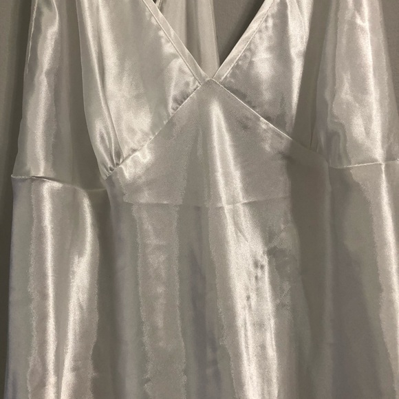 La Vie en Rose white lingerie night gown - Picture 5 of 6